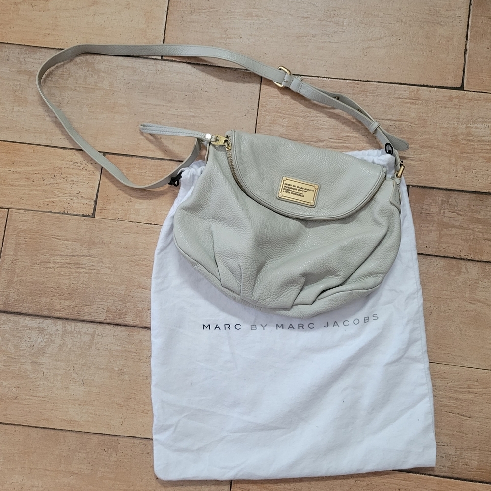 Marc by Marc Jacobs Natasha purse handbag EUC leather